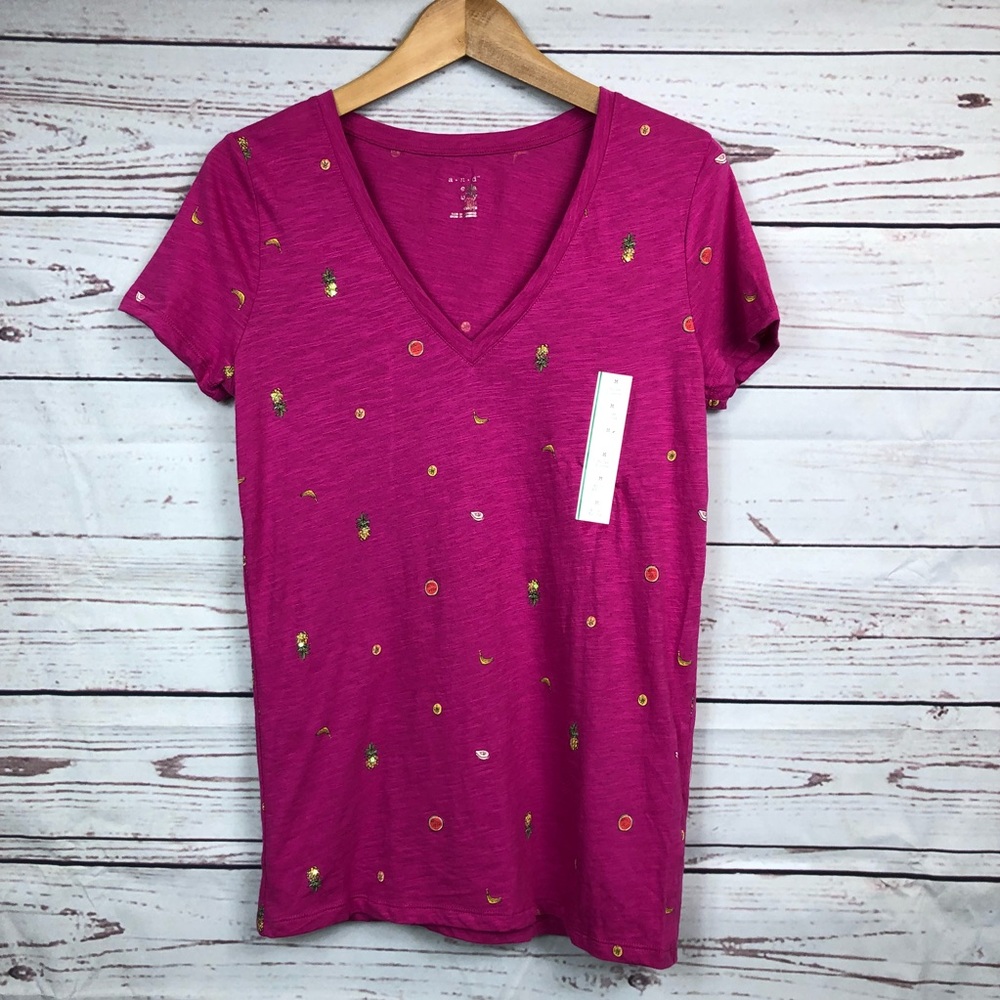 💖A NEW DAY💝 Cute Fruit V-Neck Medium